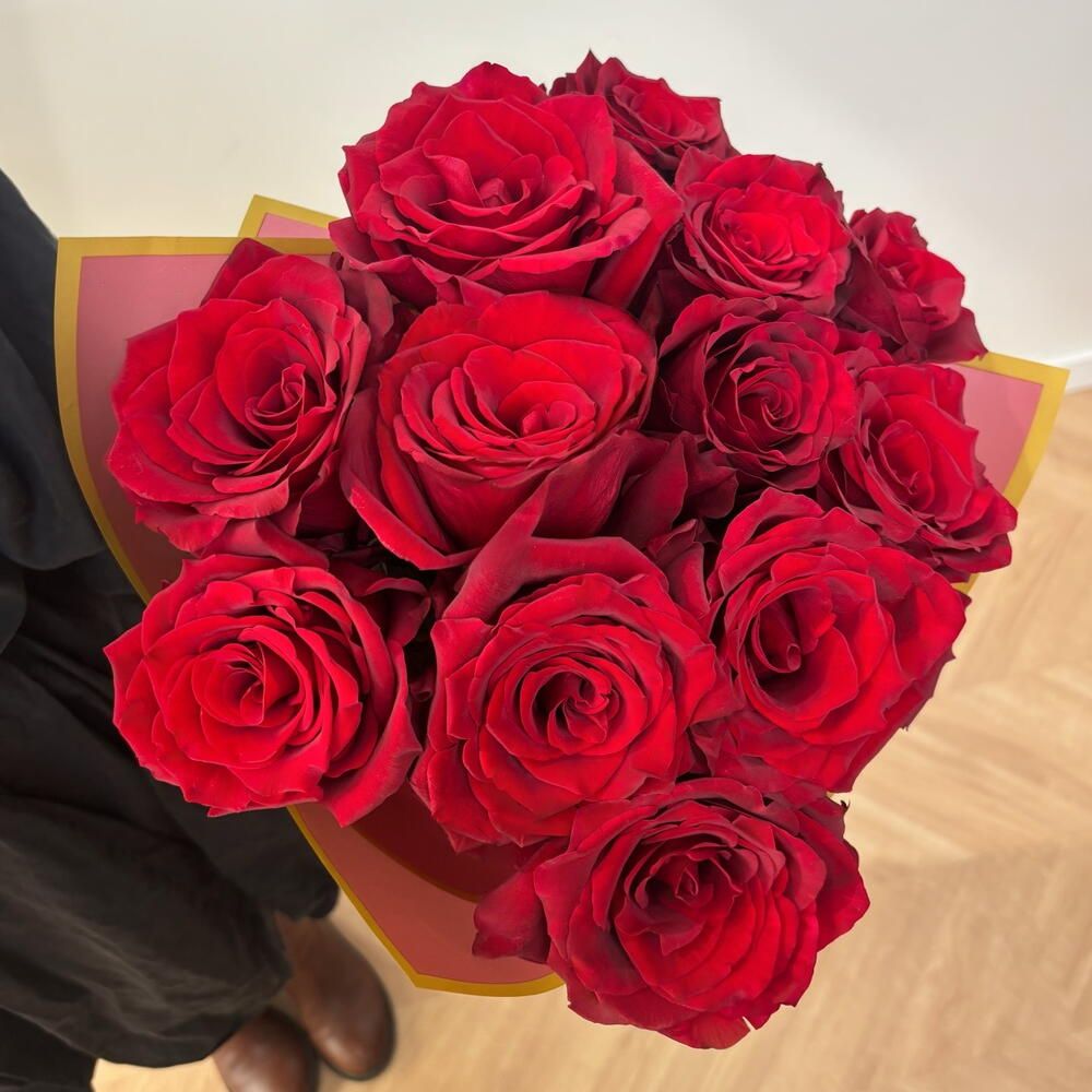 Ramo de rosas rojas, 12 rosas (foto 5)