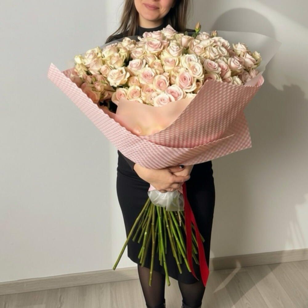Ramo de rosas spray, 51 tallos (foto 3)